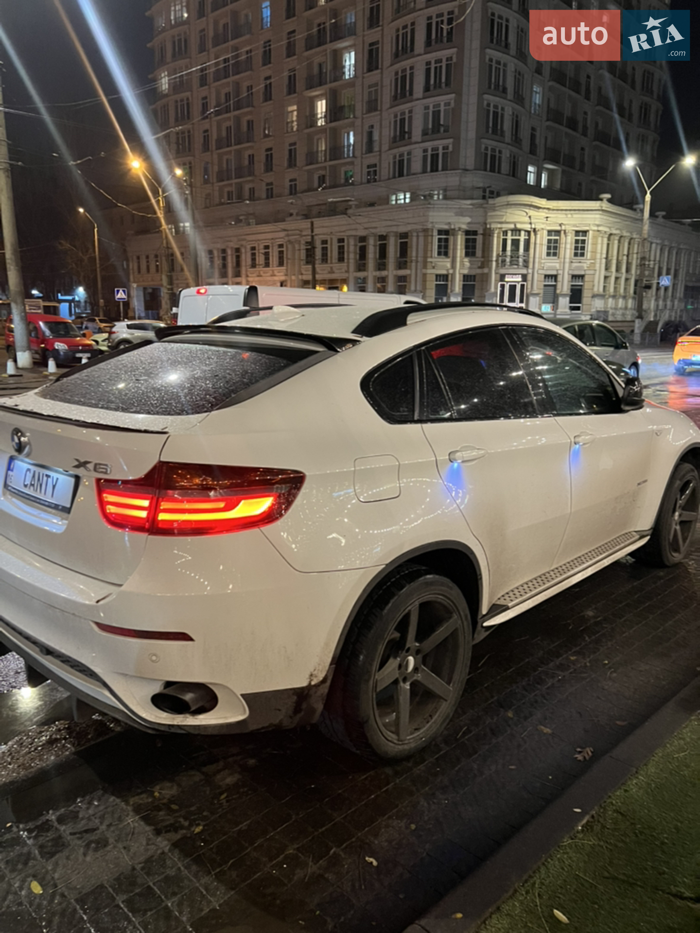 2011 BMW X6 - мініатюра 2