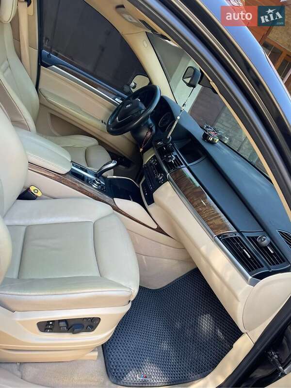 Позашляховик / Кросовер BMW X6 2011 в Чернівцях