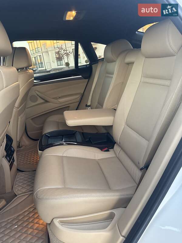 Внедорожник / Кроссовер BMW X6 2010 в Луцке