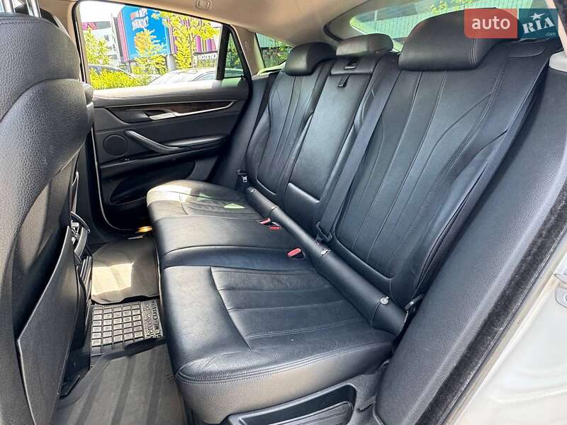 Внедорожник / Кроссовер BMW X6 2016 в Киеве