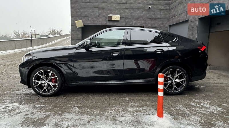 Внедорожник / Кроссовер BMW X6 2022 в Киеве