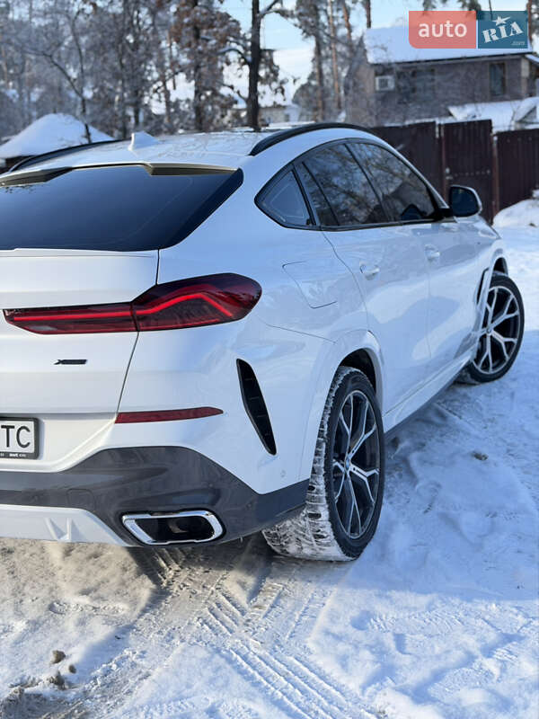 Внедорожник / Кроссовер BMW X6 2021 в Киеве