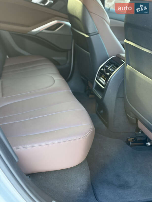 Внедорожник / Кроссовер BMW X6 2021 в Киеве