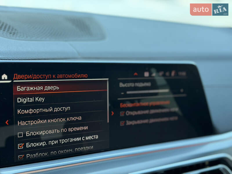 Внедорожник / Кроссовер BMW X6 2021 в Киеве