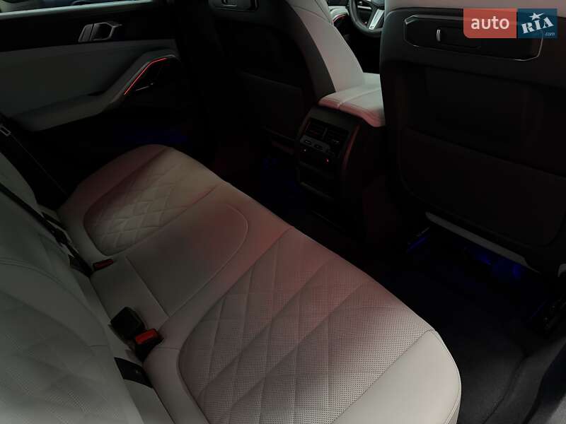 Внедорожник / Кроссовер BMW X6 2025 в Тернополе