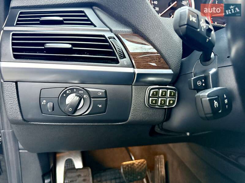 Внедорожник / Кроссовер BMW X6 2012 в Днепре фото 44 Внедорожник / Кроссовер BMW X6 2012 в Днепре