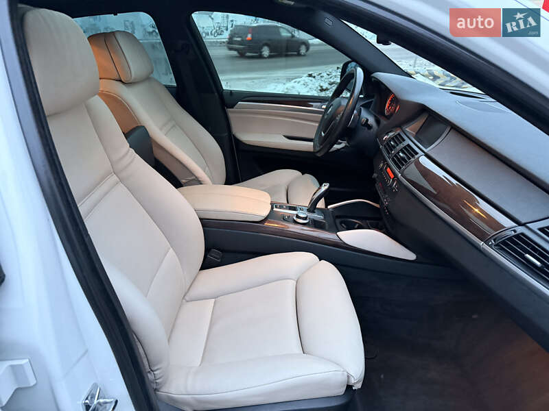 Внедорожник / Кроссовер BMW X6 2009 в Киеве