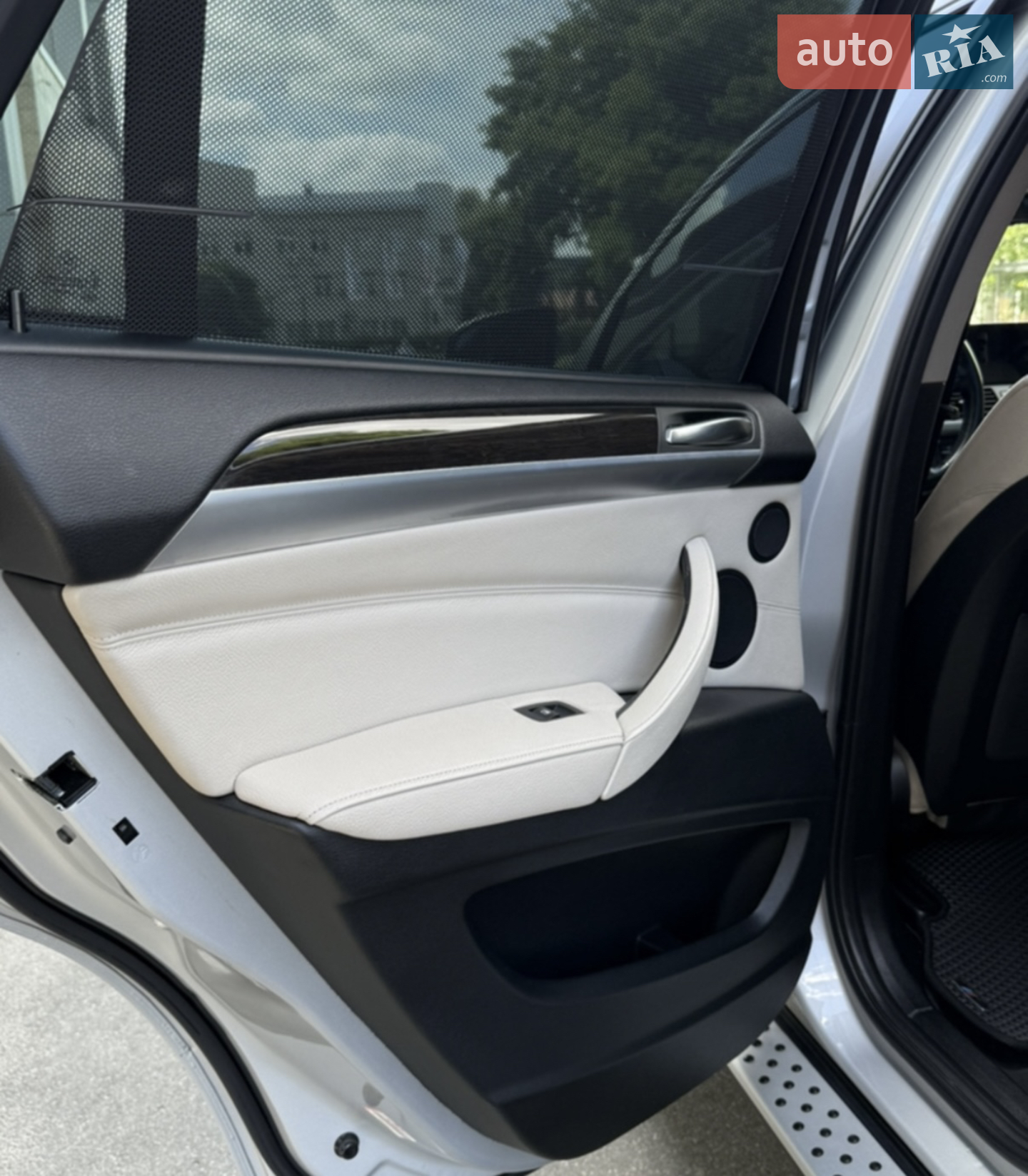 2012 BMW X6 - мініатюра 12