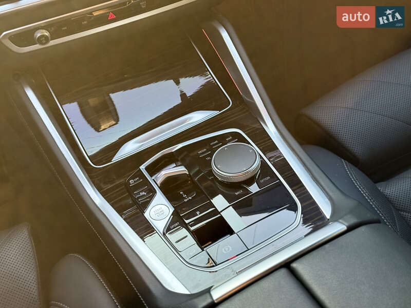 Внедорожник / Кроссовер BMW X6 2023 в Черновцах