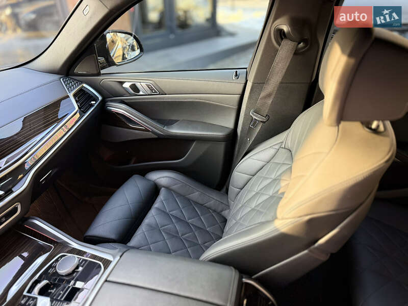 Внедорожник / Кроссовер BMW X6 2023 в Черновцах