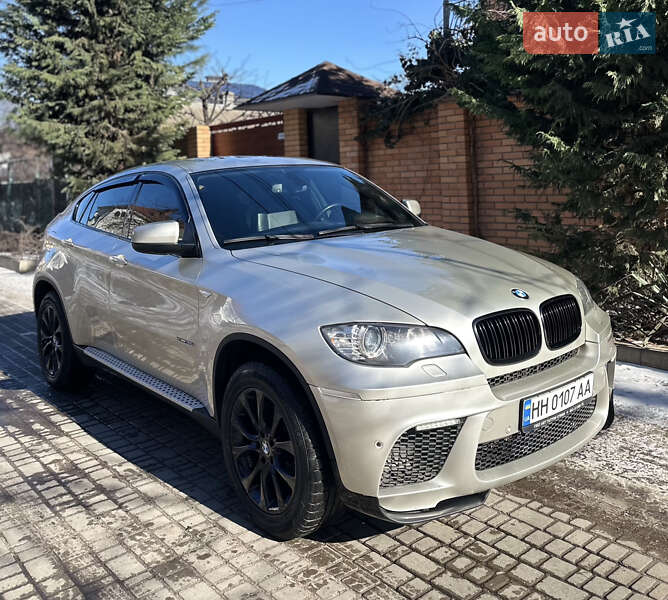 BMW X6 2011