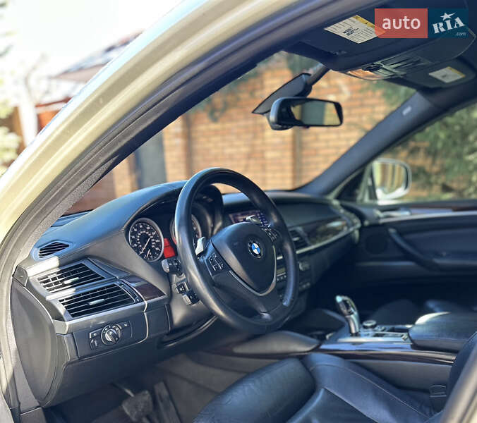 Внедорожник / Кроссовер BMW X6 2011 в Одессе