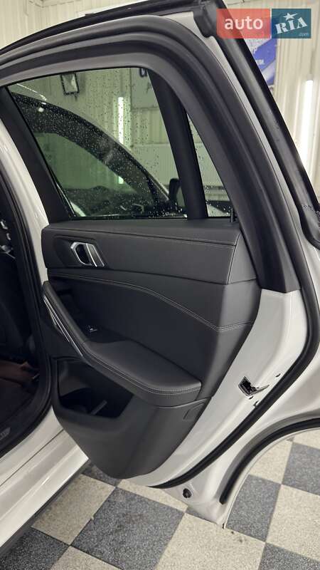 Внедорожник / Кроссовер BMW X6 2021 в Киеве