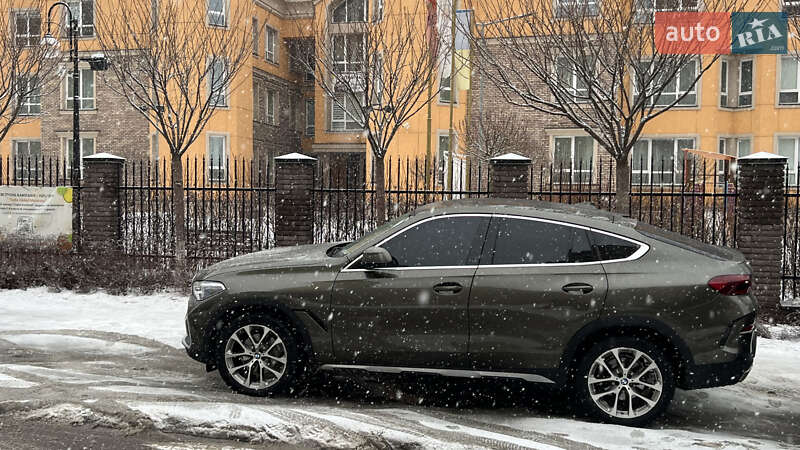 Внедорожник / Кроссовер BMW X6 2021 в Киеве