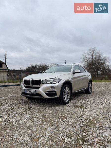 Внедорожник / Кроссовер BMW X6 2015 в Новояворовске