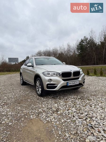 Внедорожник / Кроссовер BMW X6 2015 в Новояворовске