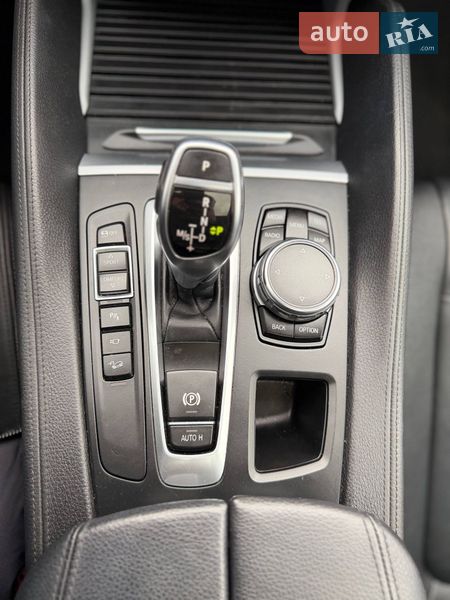 Внедорожник / Кроссовер BMW X6 2015 в Новояворовске