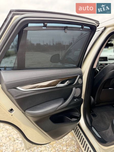 Внедорожник / Кроссовер BMW X6 2015 в Новояворовске