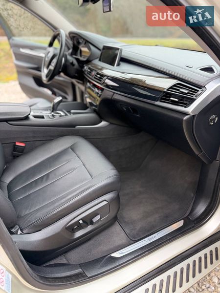 Внедорожник / Кроссовер BMW X6 2015 в Новояворовске