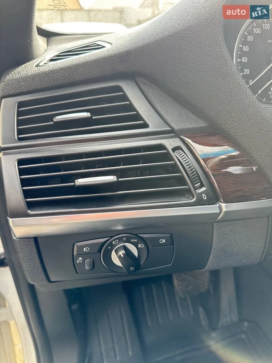 2011 BMW X6 - мініатюра 28