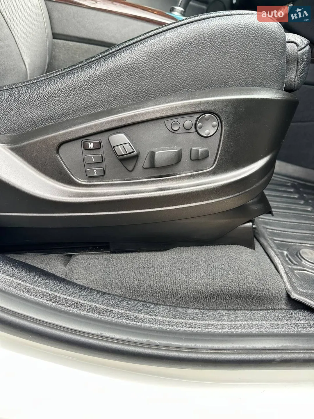 2011 BMW X6 - мініатюра 50