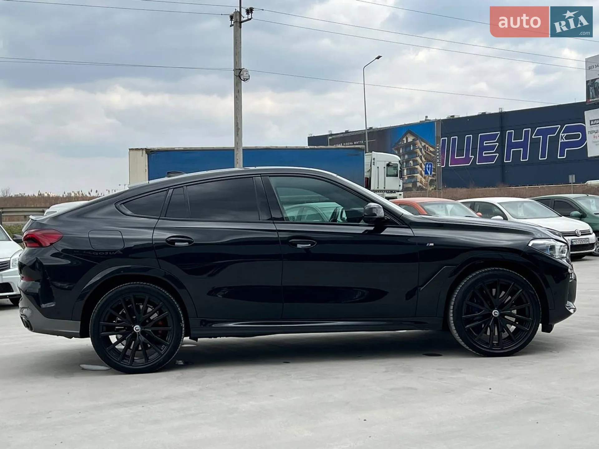 2022 BMW X6 - мініатюра 3