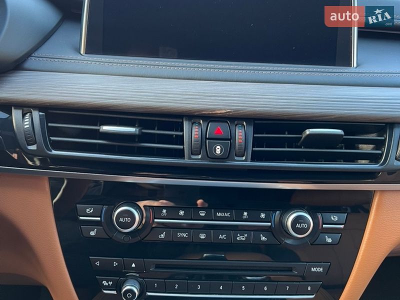 Внедорожник / Кроссовер BMW X6 2015 в Черновцах