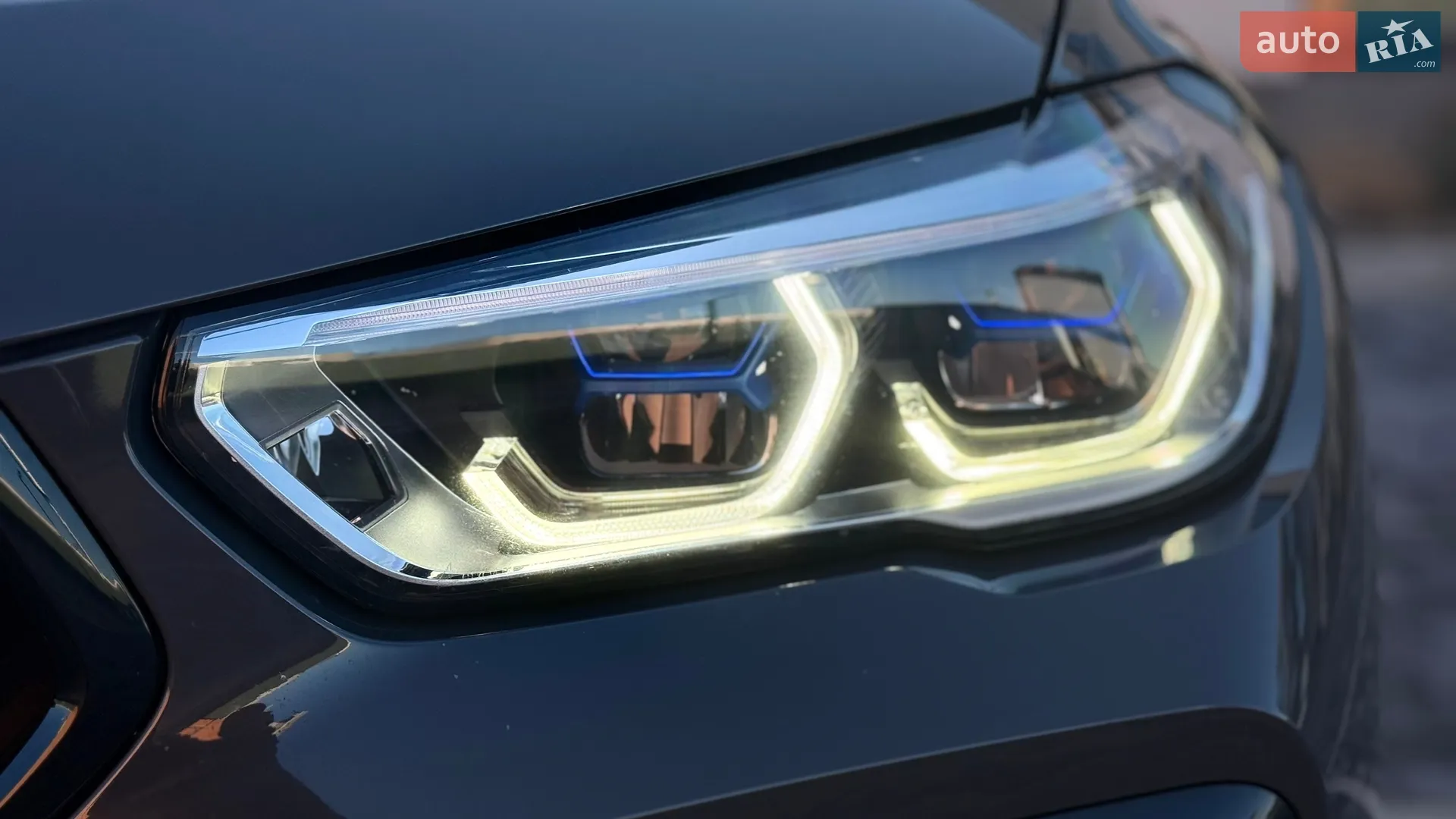 2021 BMW X6 - мініатюра 3