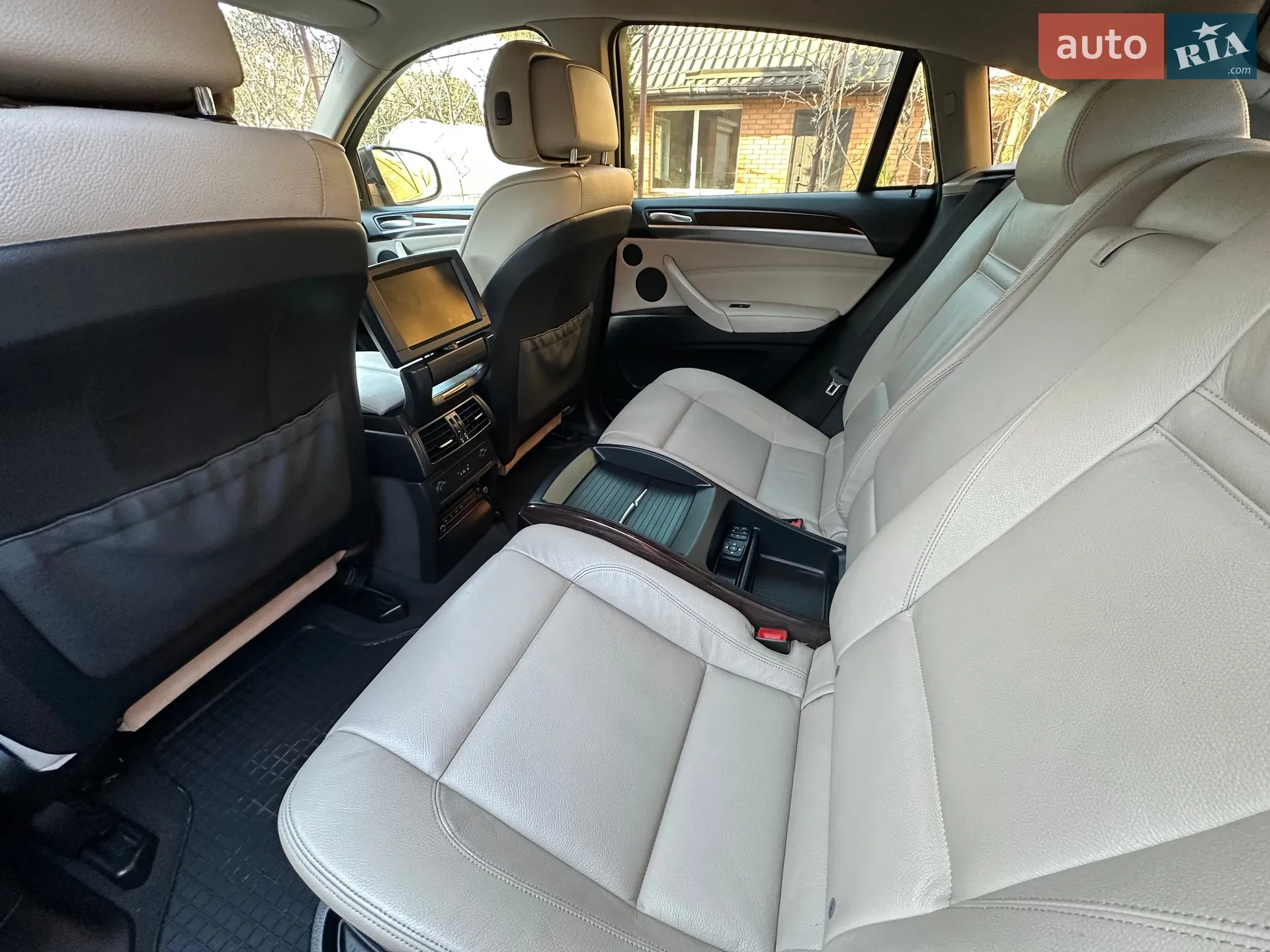 2010 BMW X6 - мініатюра 6