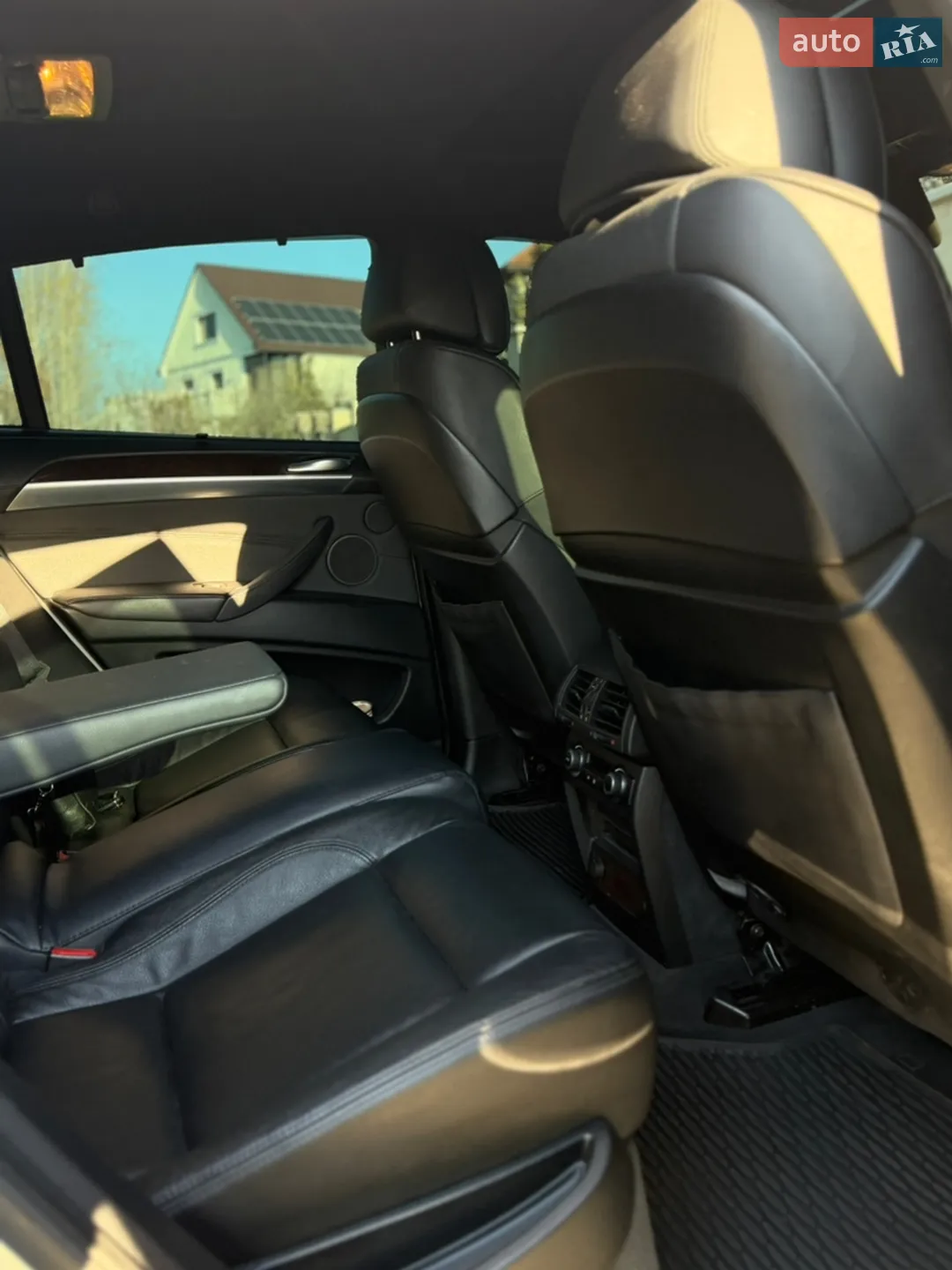 2011 BMW X6 - мініатюра 10