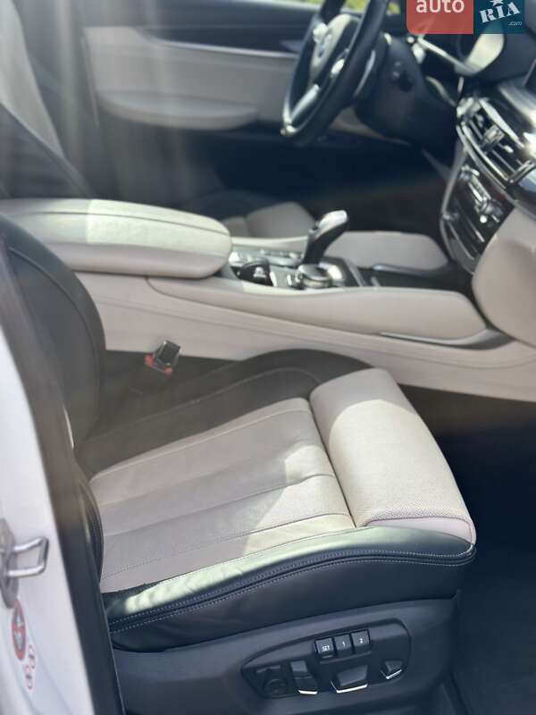 Позашляховик / Кросовер BMW X6 2016 в Іллінцях фото 47 Позашляховик / Кросовер BMW X6 2016 в Іллінцях