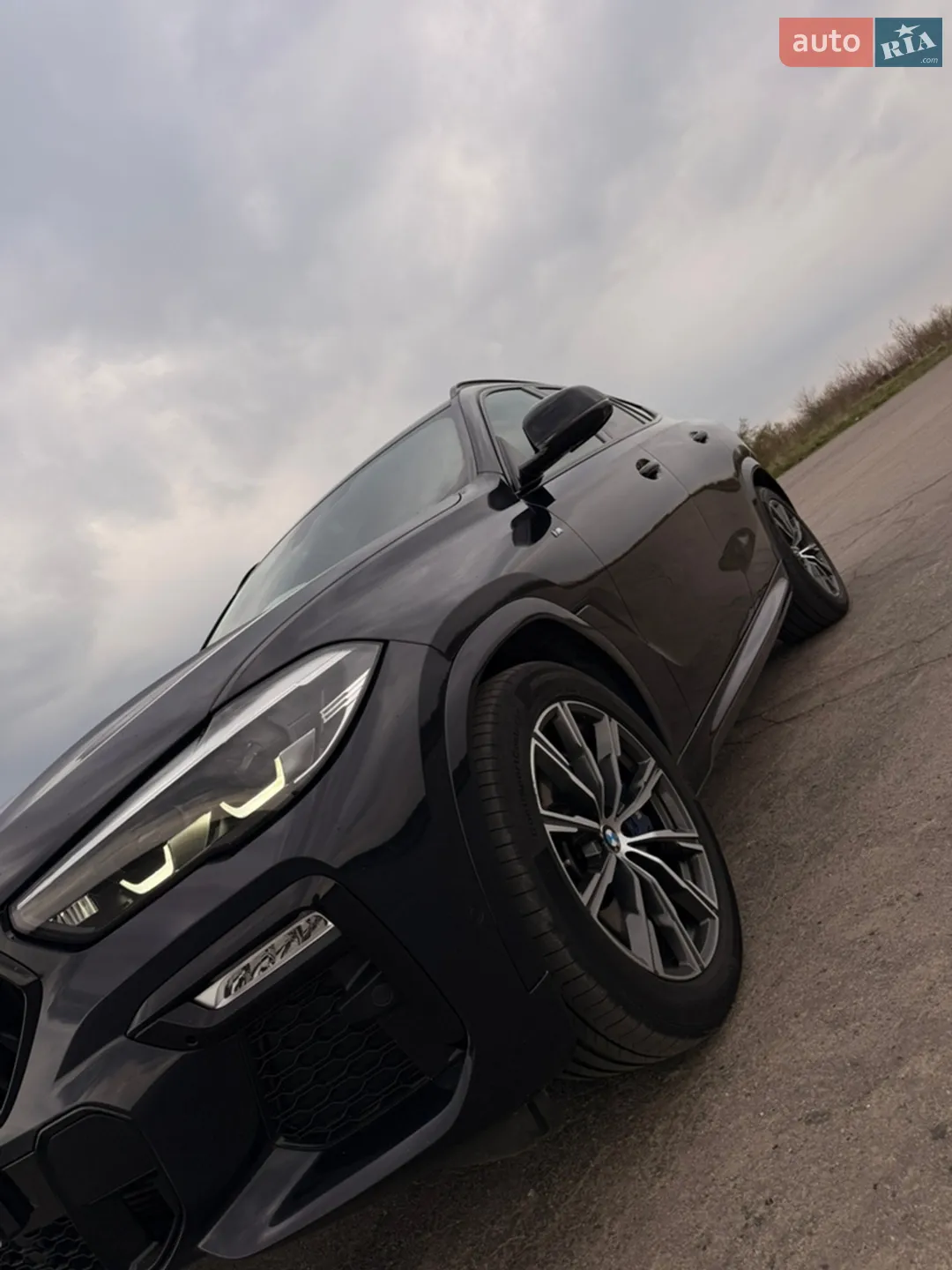 2020 BMW X6 - мініатюра 2