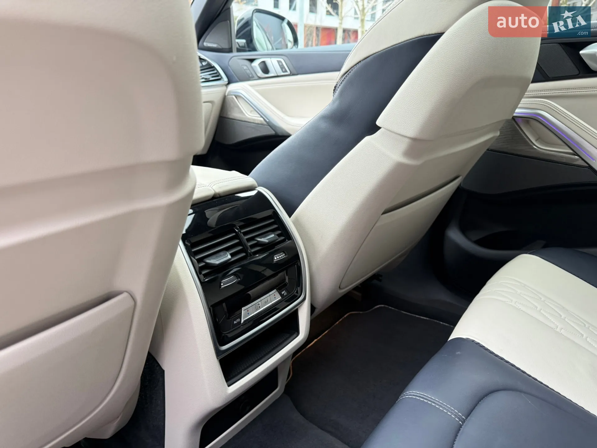 2020 BMW X6 - мініатюра 39