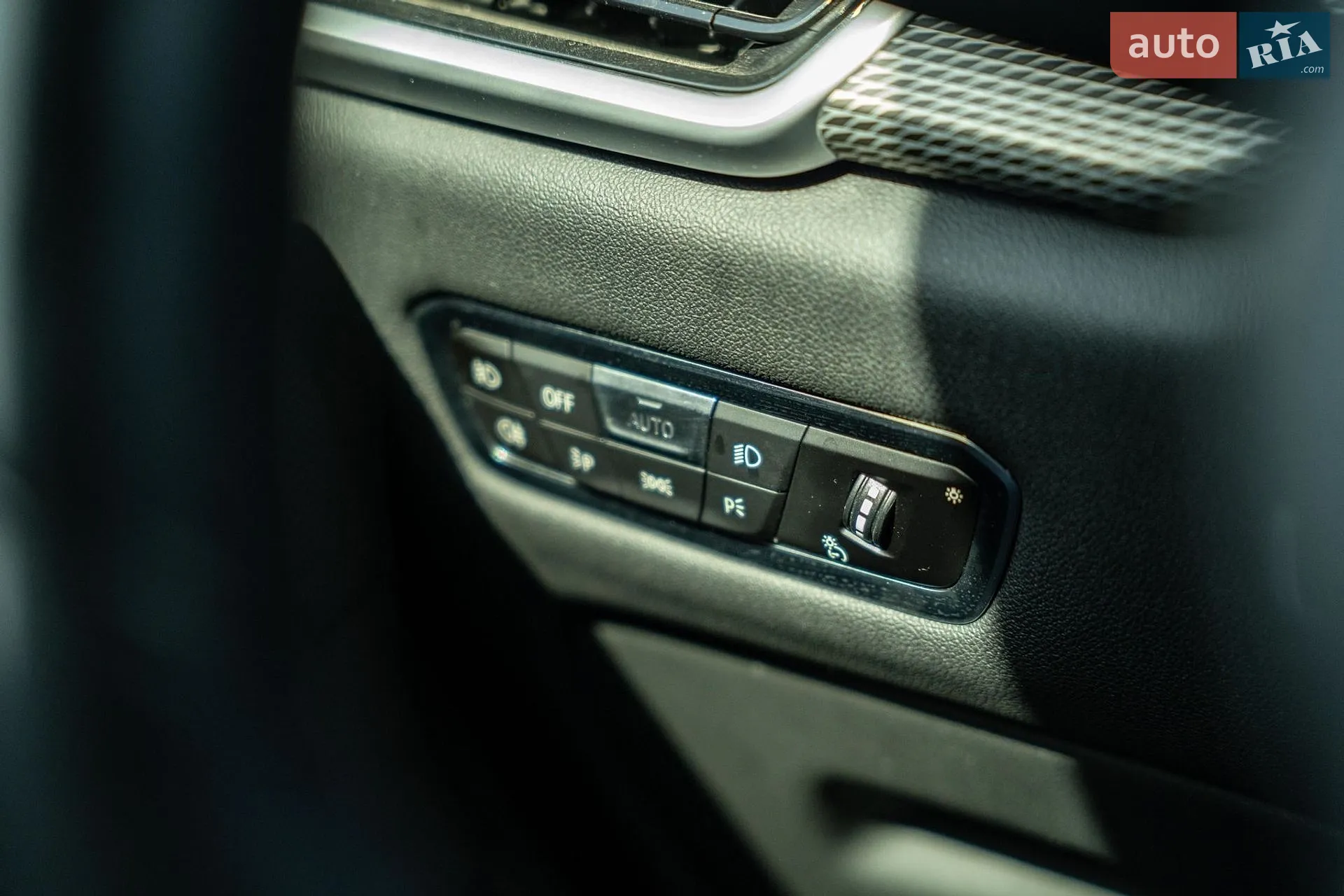 2020 BMW X6 - мініатюра 23