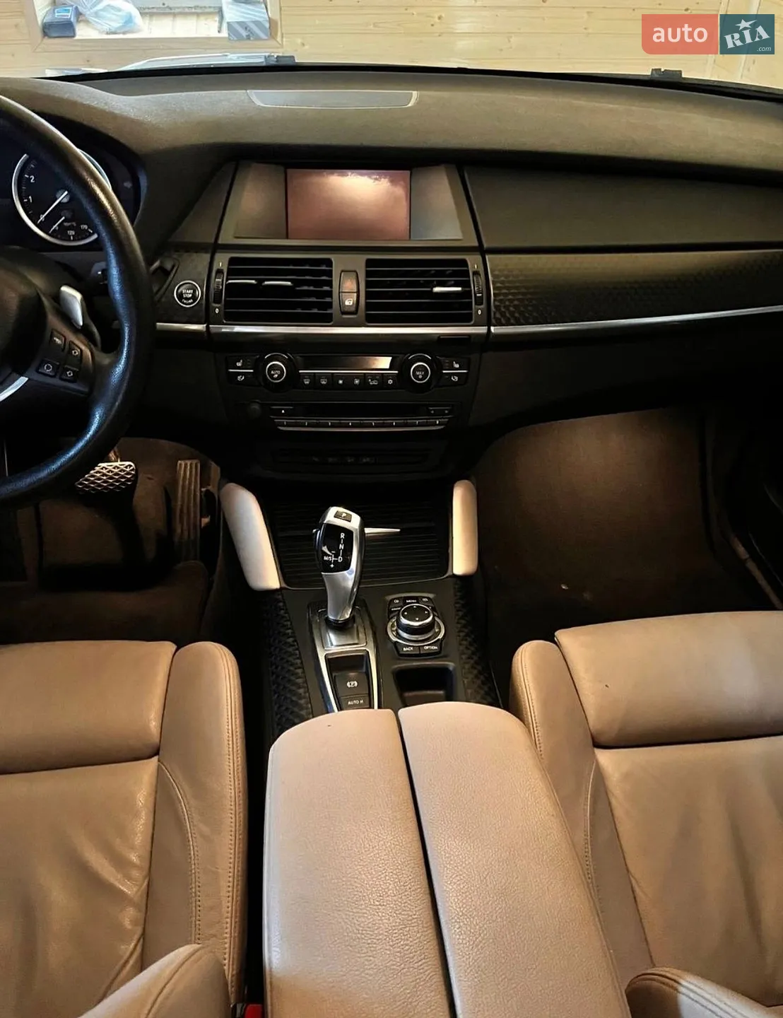 2010 BMW X6 - мініатюра 16