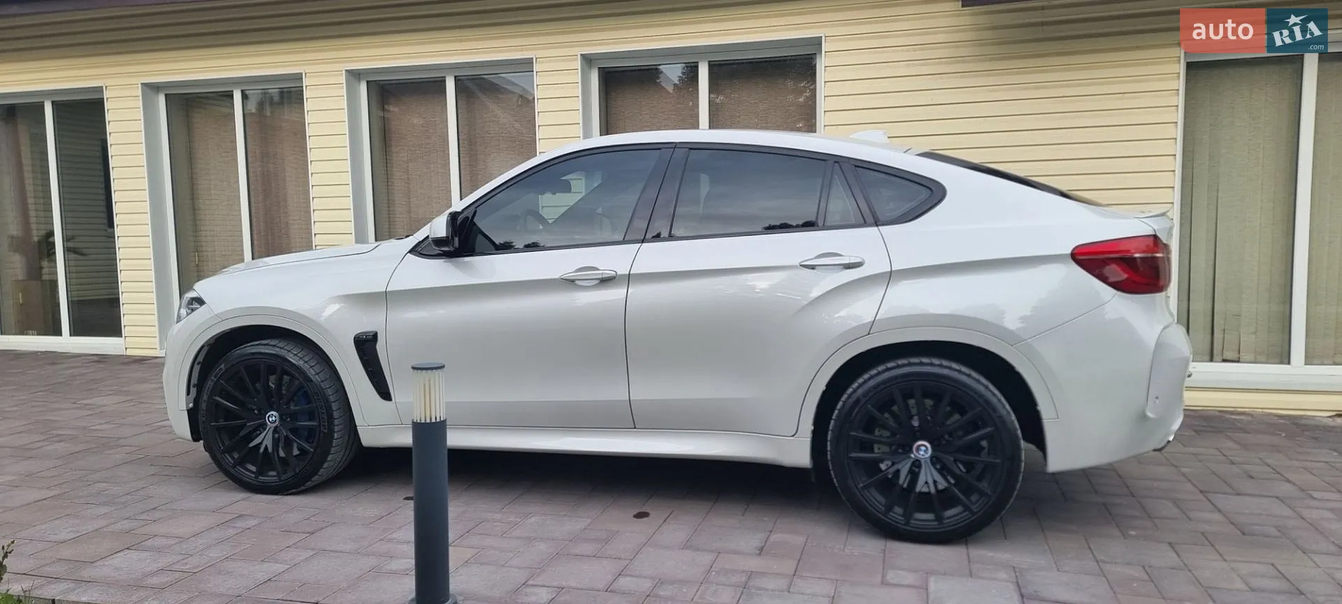 2015 BMW X6 - мініатюра 3