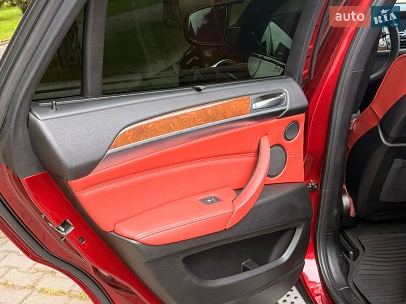 Внедорожник / Кроссовер BMW X6 2012 в Одессе