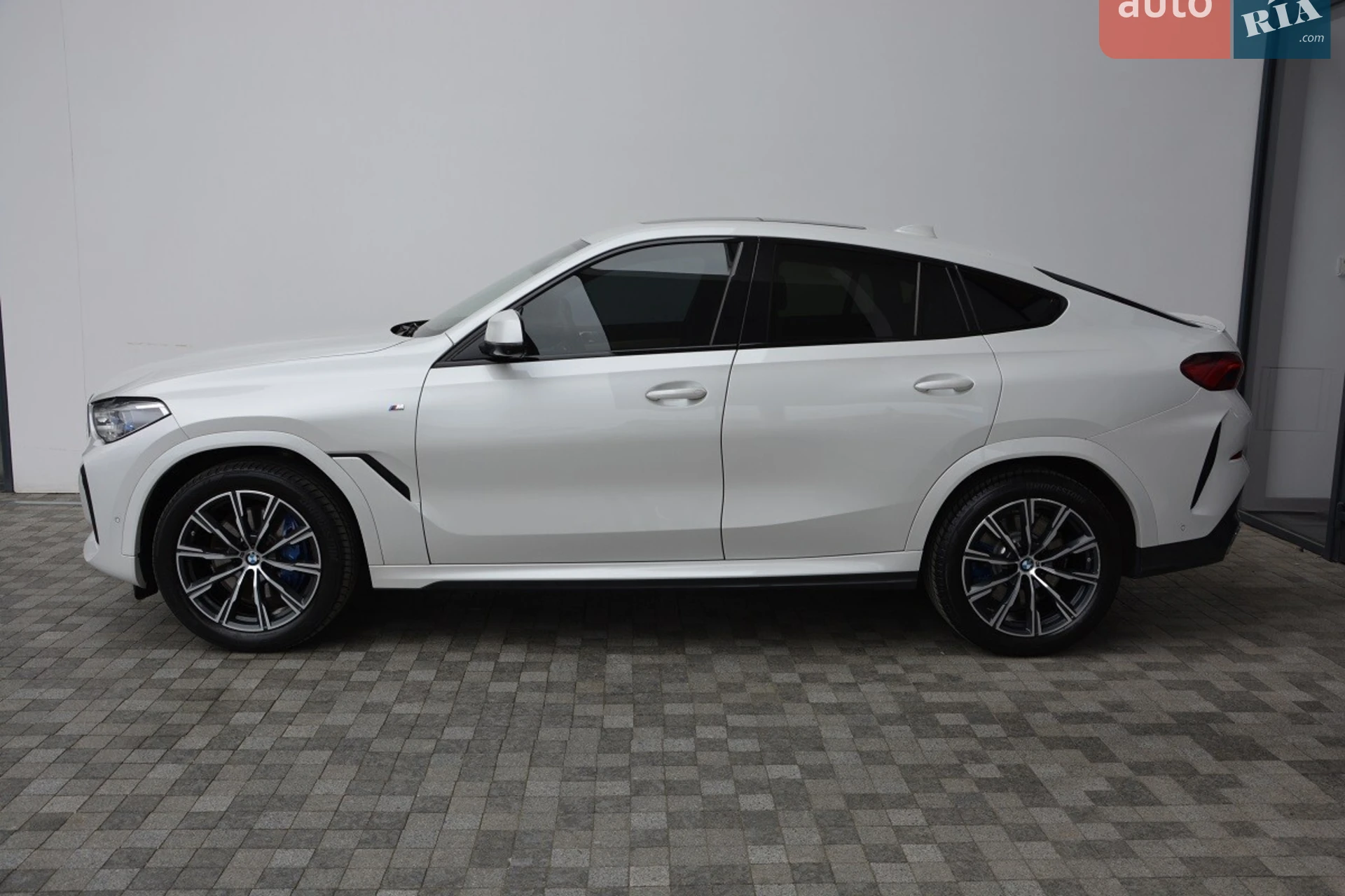 2020 BMW X6 - мініатюра 2