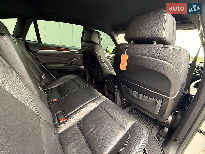 Внедорожник / Кроссовер BMW X6 2011 в Ровно