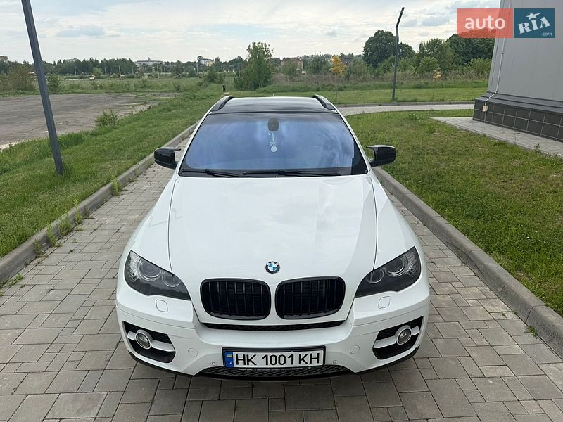 Внедорожник / Кроссовер BMW X6 2011 в Ровно