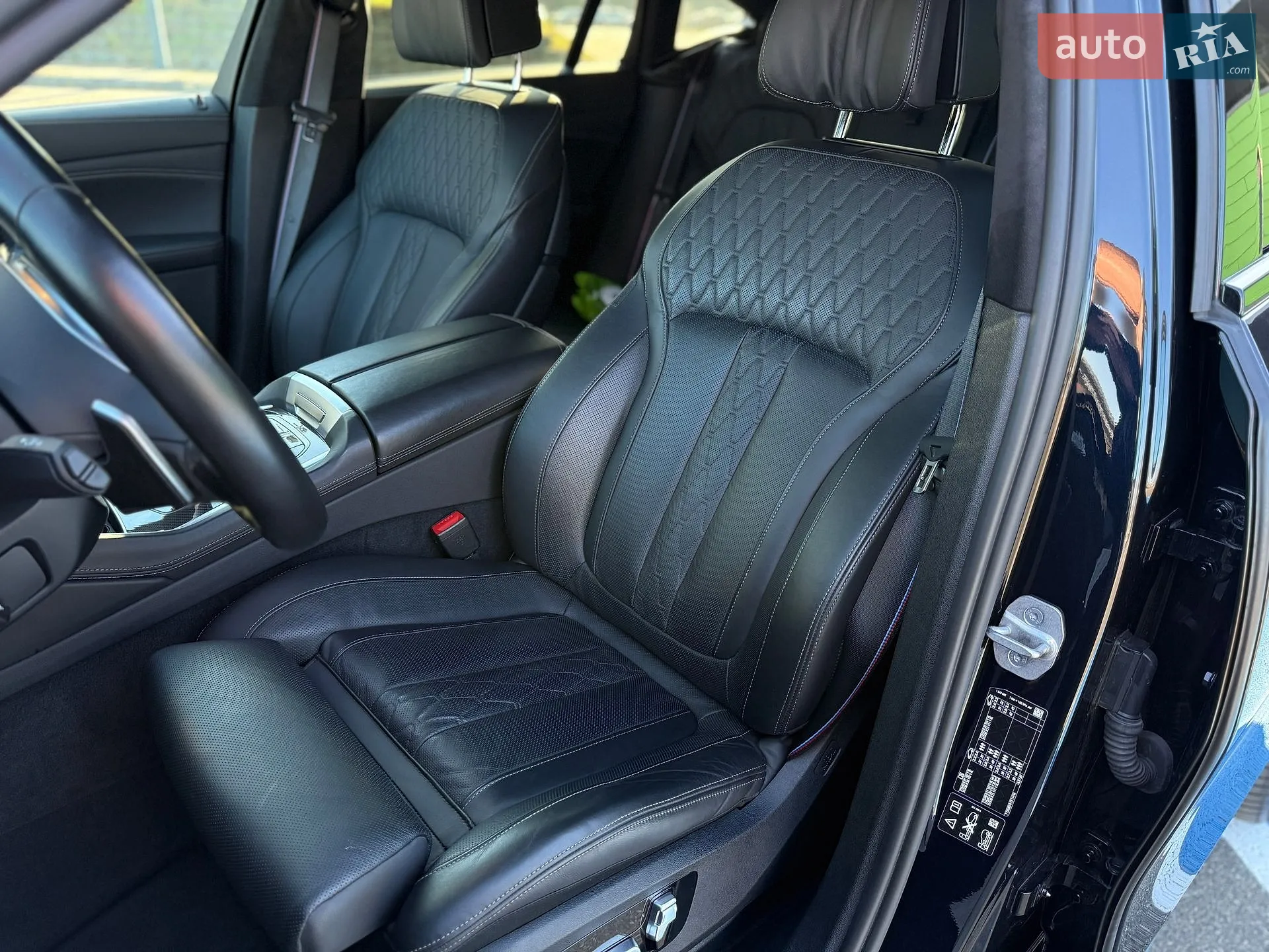 2021 BMW X6 - мініатюра 9