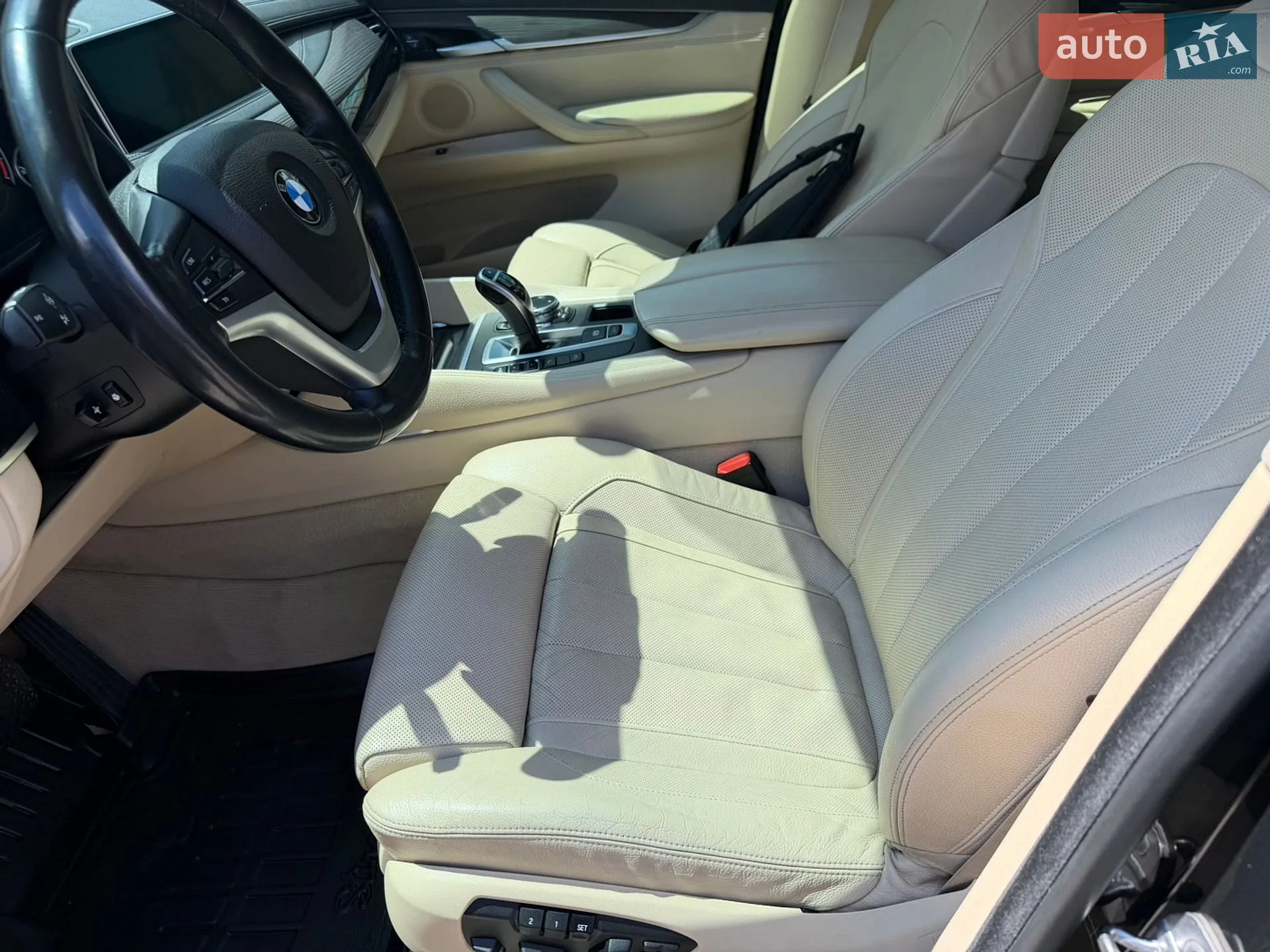 2015 BMW X6 - мініатюра 12