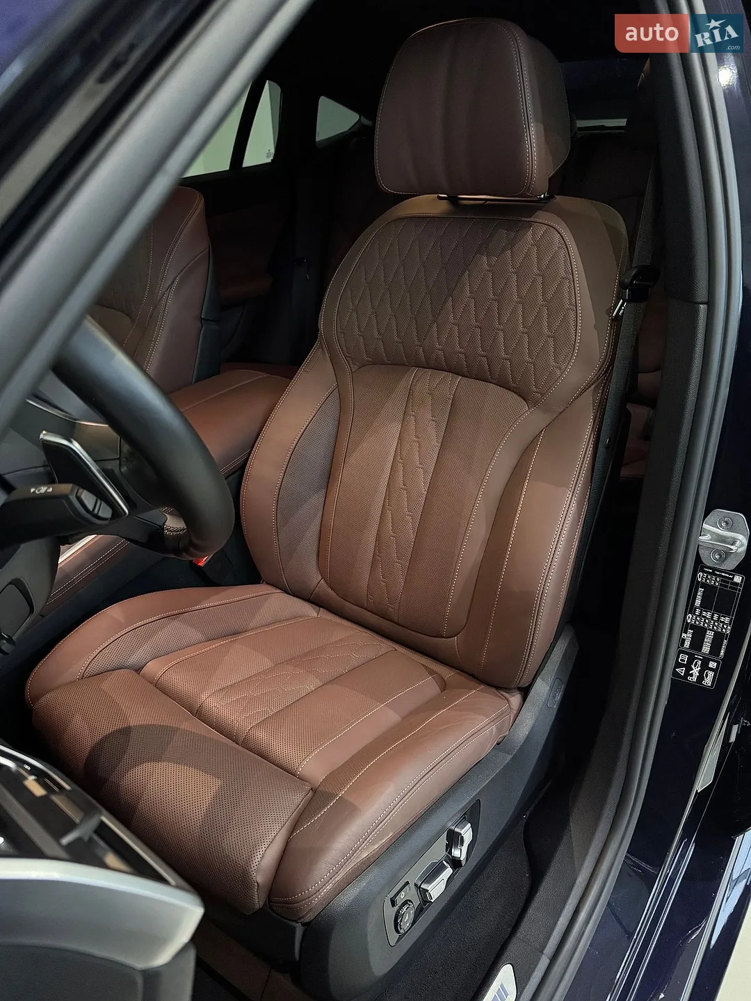 2023 BMW X6 - мініатюра 177