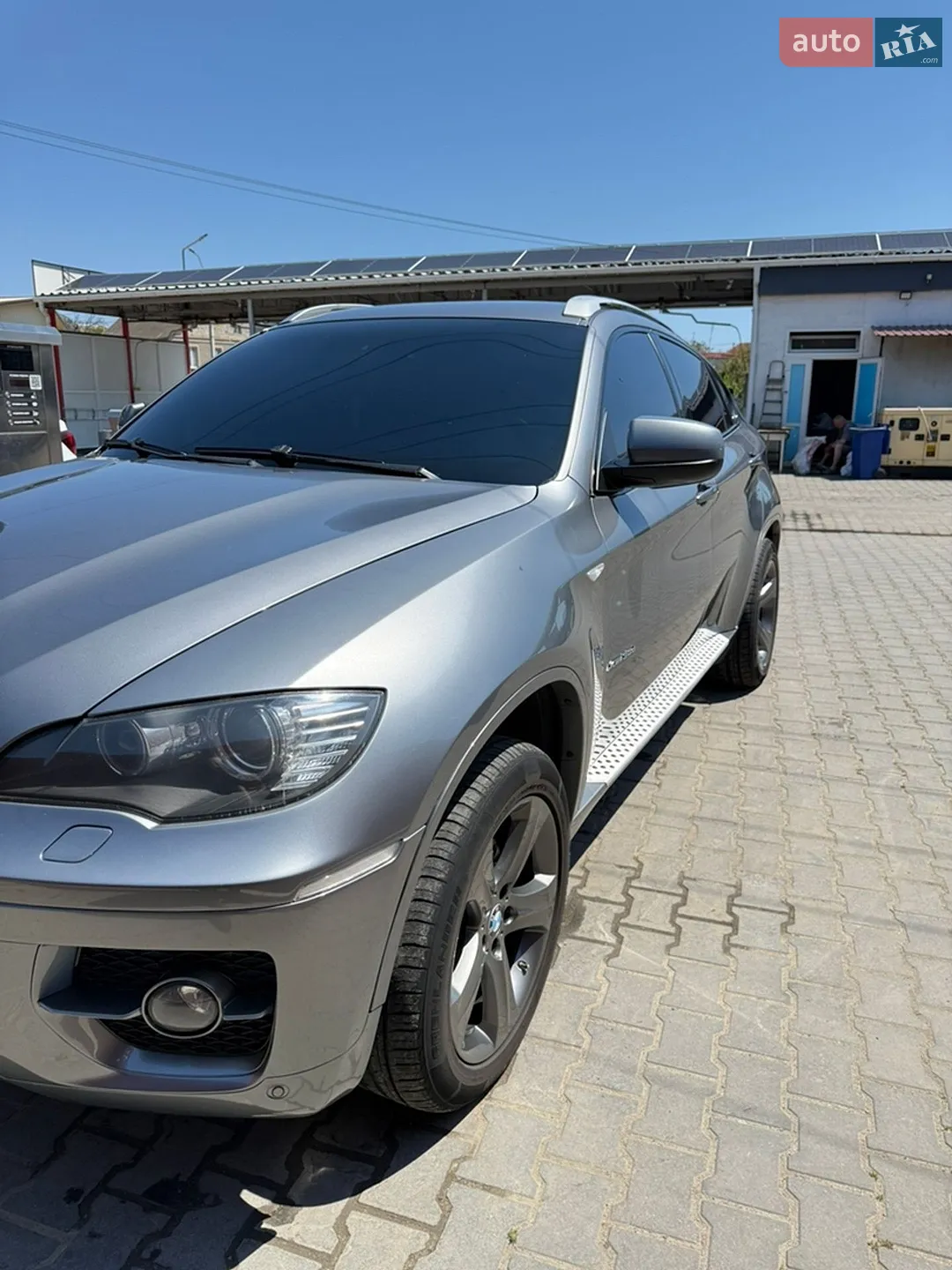 2010 BMW X6 - мініатюра 2