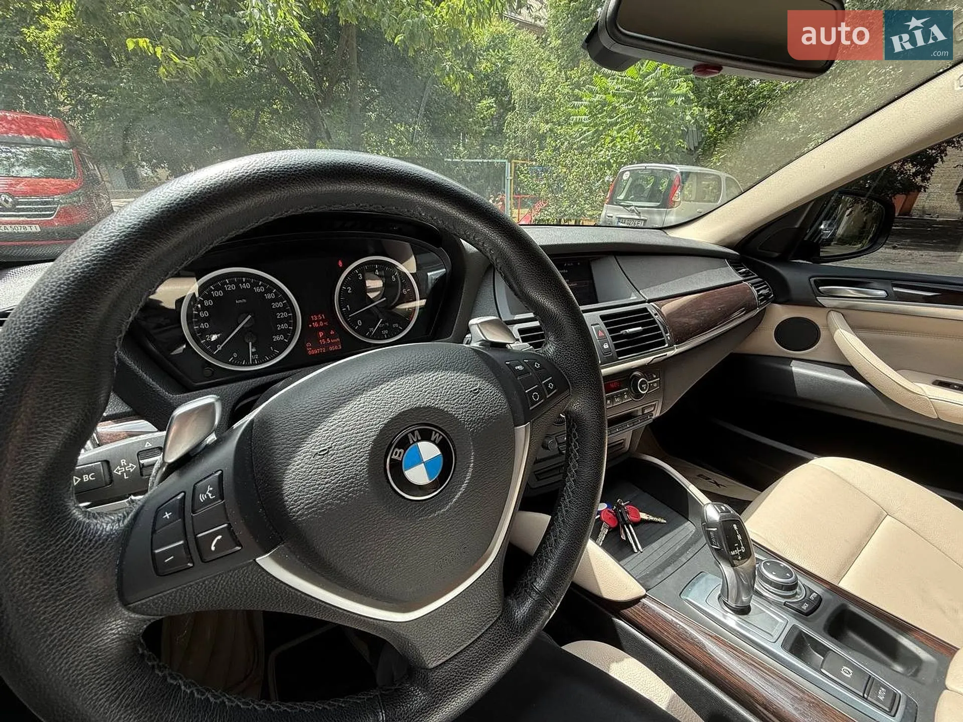 2010 BMW X6 - мініатюра 3