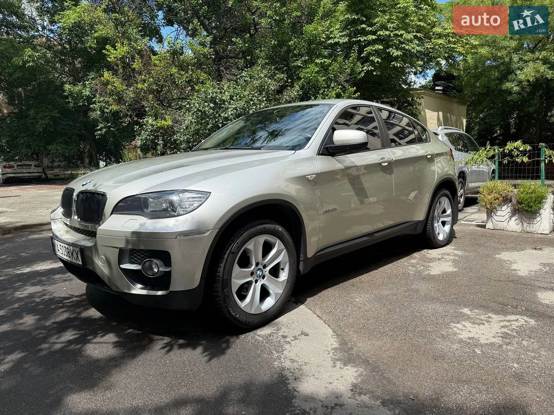 2010 BMW X6 - мініатюра 9