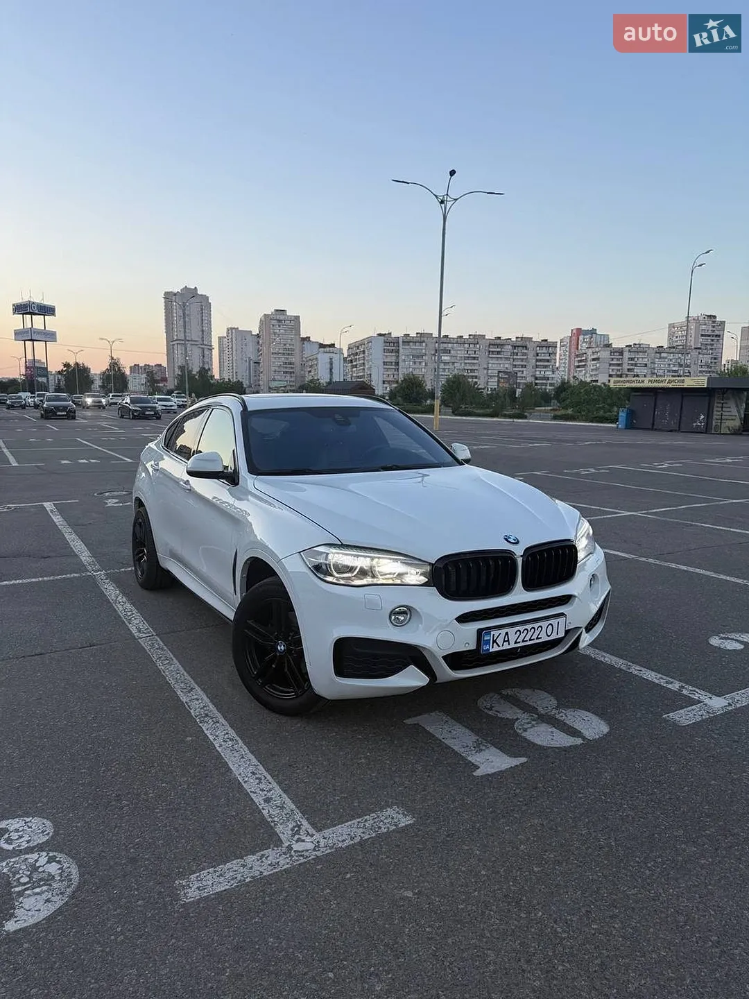 2018 BMW X6 - мініатюра 2