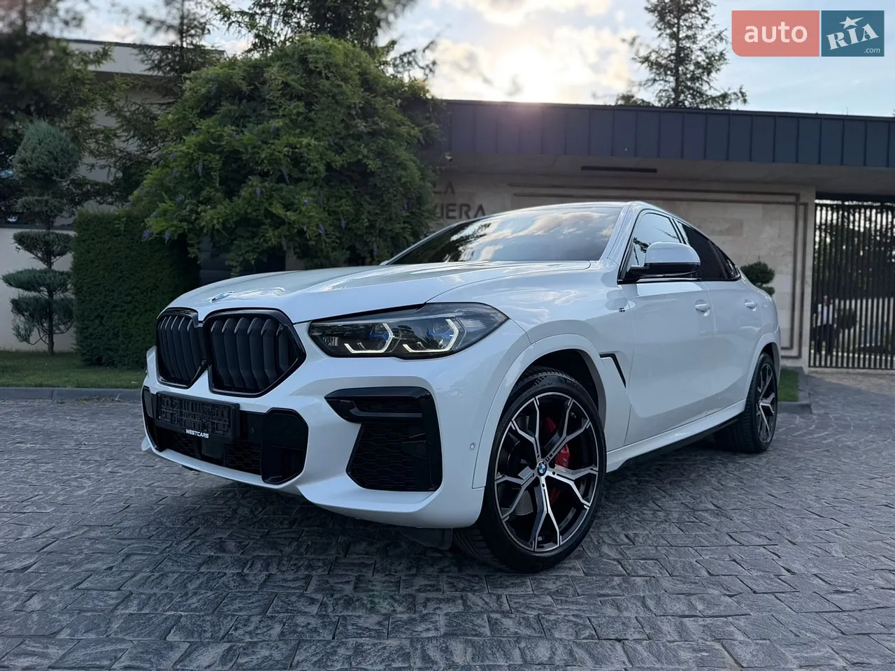 2022 BMW X6 - мініатюра 33