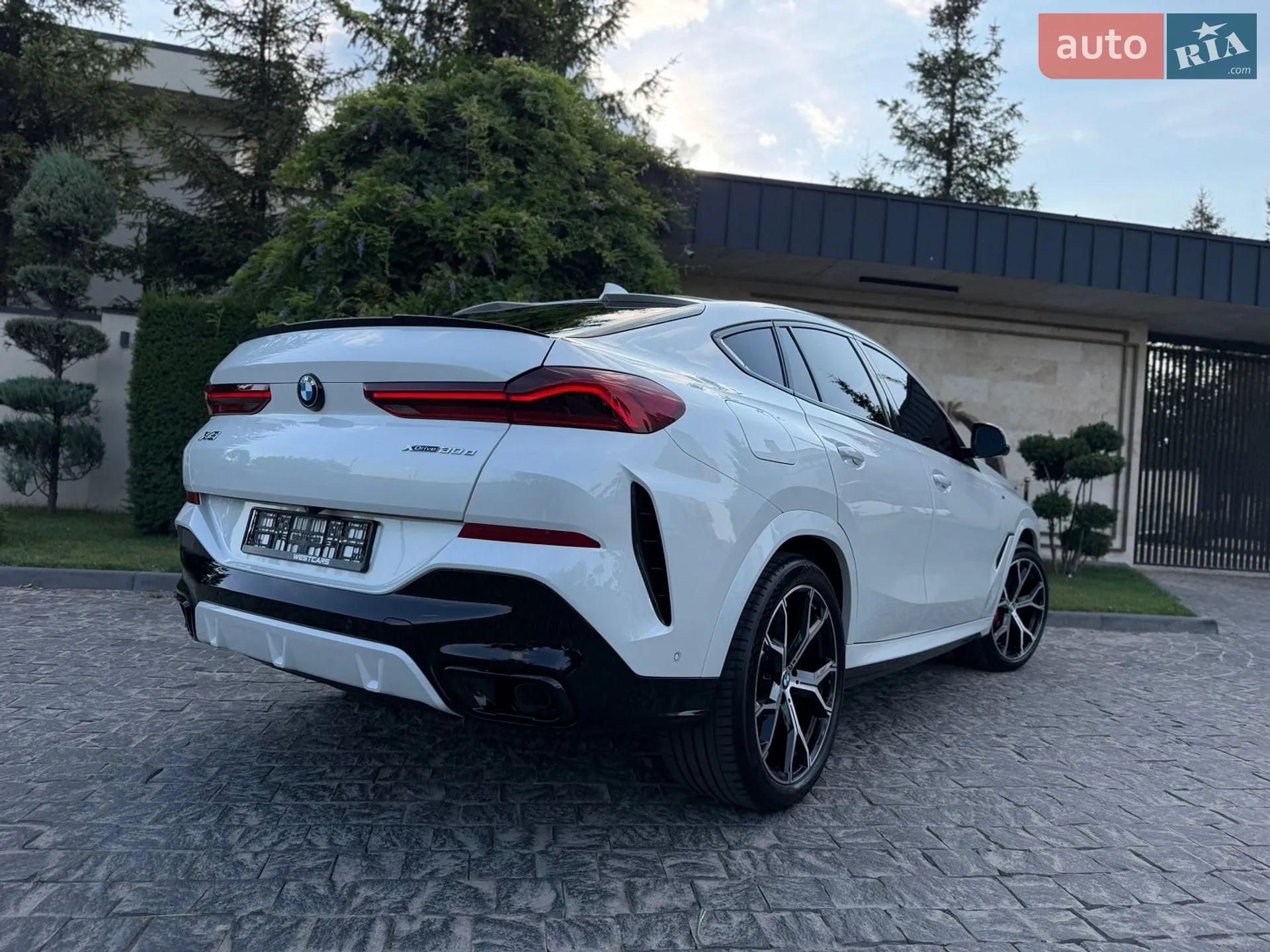 2022 BMW X6 - мініатюра 14