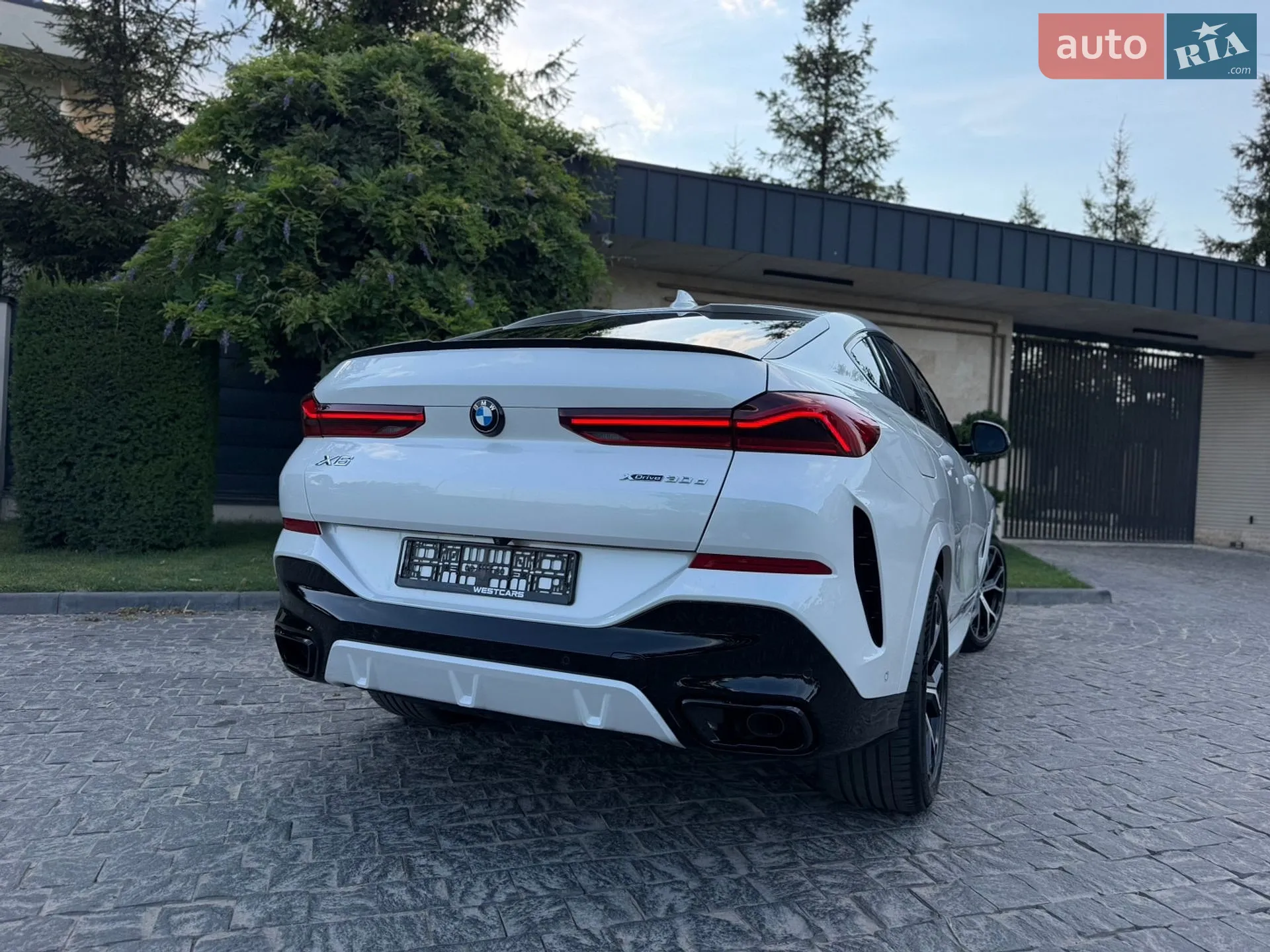 2022 BMW X6 - мініатюра 11
